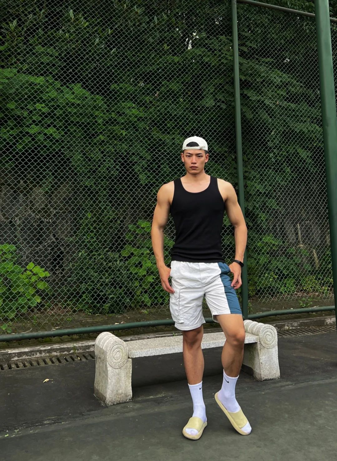 纹身肌肉帅哥 - 51虹马