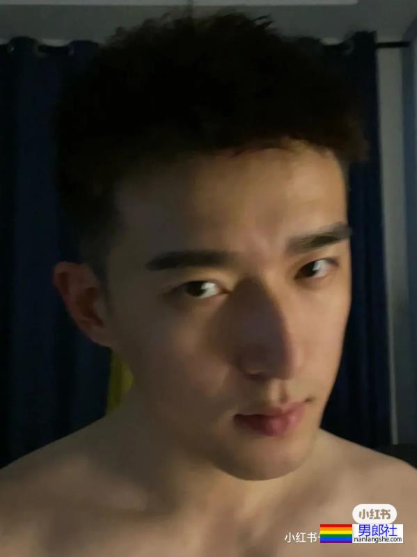 肌肉小哥哥 - 51虹马