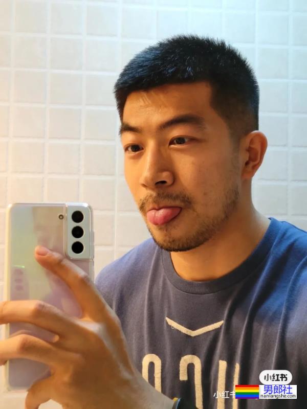 肌肉小哥哥 - 51虹马