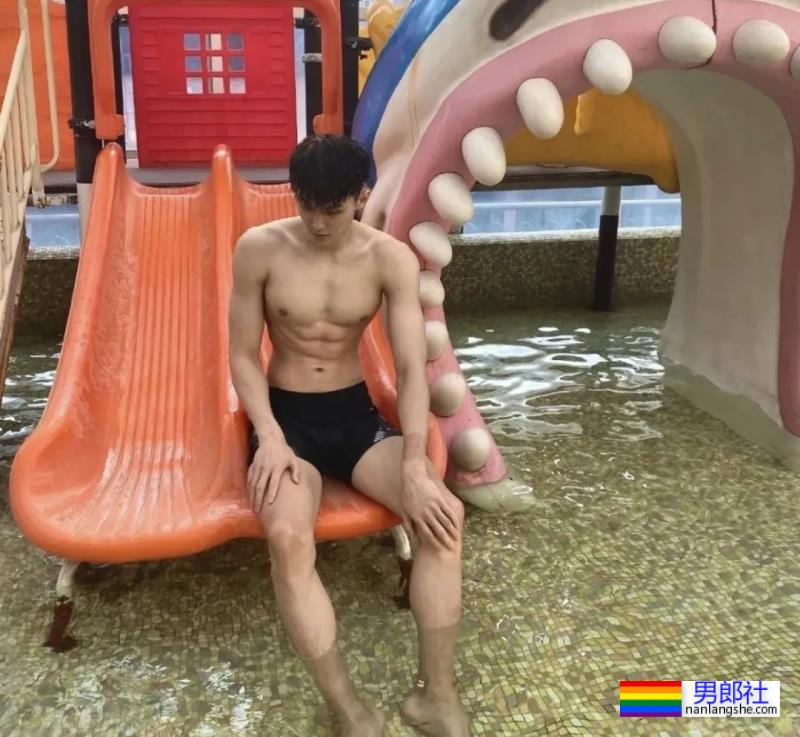 195CM沈阳小哥，身材太棒了 - 51虹马