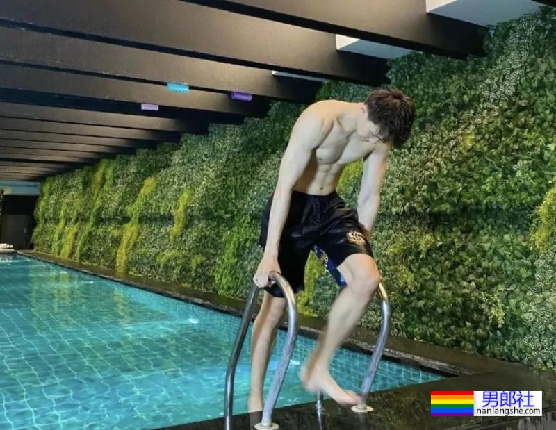 195CM沈阳小哥，身材太棒了 - 51虹马