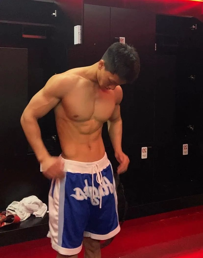 188cm健身博主，六块腹肌真结实！-51虹马