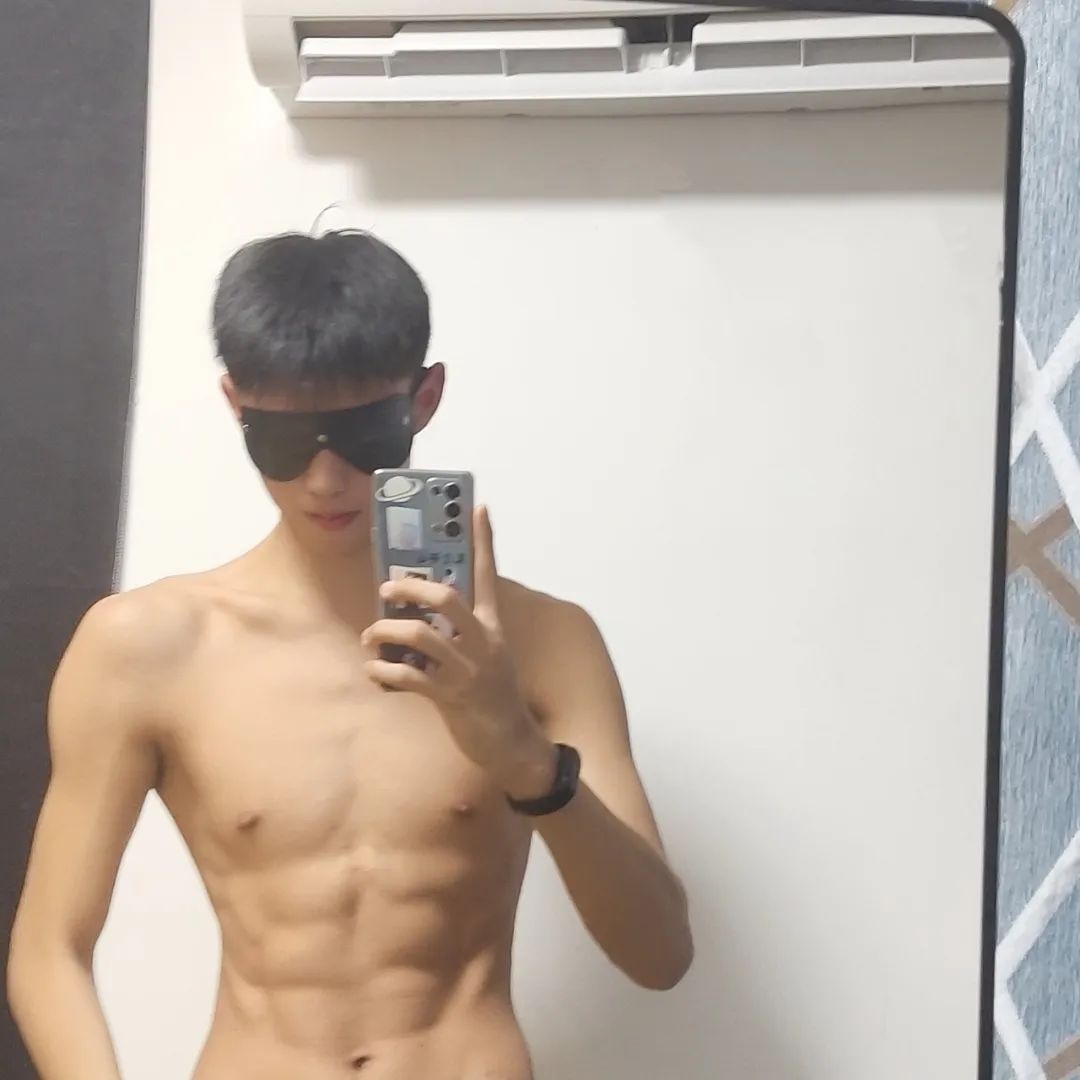 薄肌体育生的身材,太棒了-51虹马