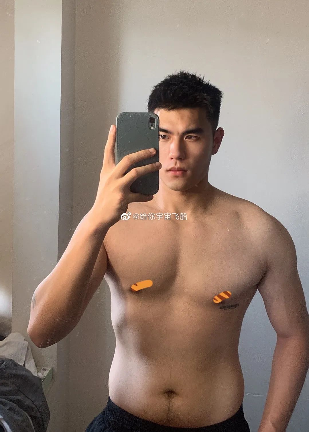 大胸肌肉-51虹马