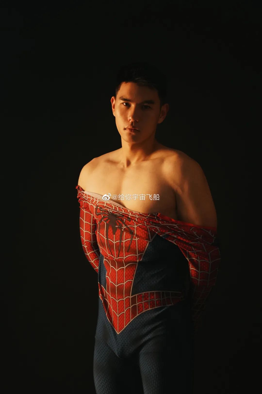 大胸肌肉 - 51虹马