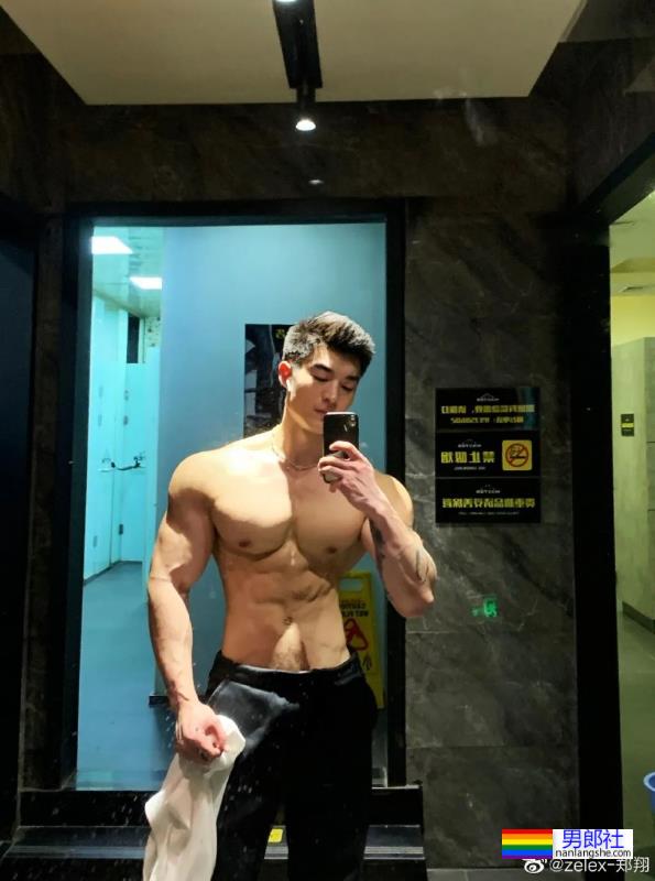 胸肌超大的“货车司机”,想坐在副驾躺他怀里哭 - 51虹马 胸肌超大的“货车司机”,想坐在副驾躺他怀里哭 - 51虹马