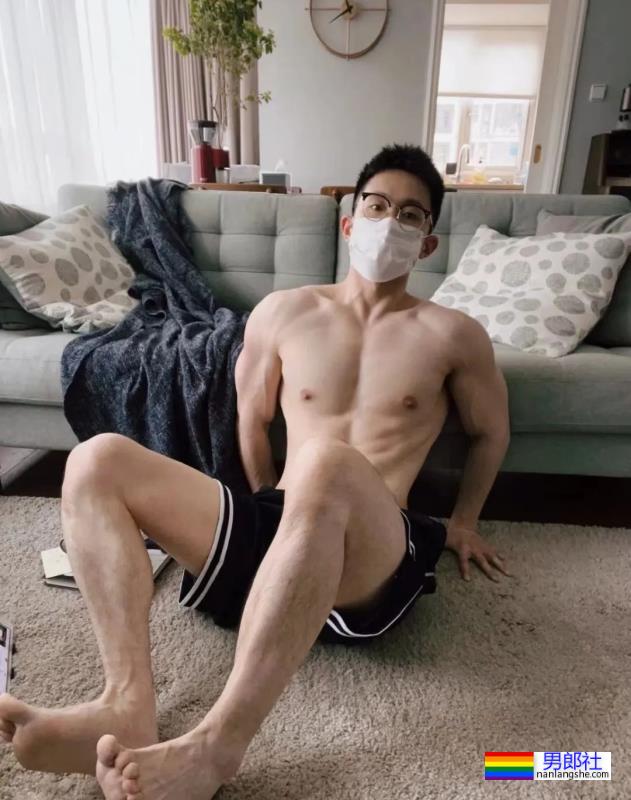 正装景观设计师，居然是肌肉型男 - 51虹马