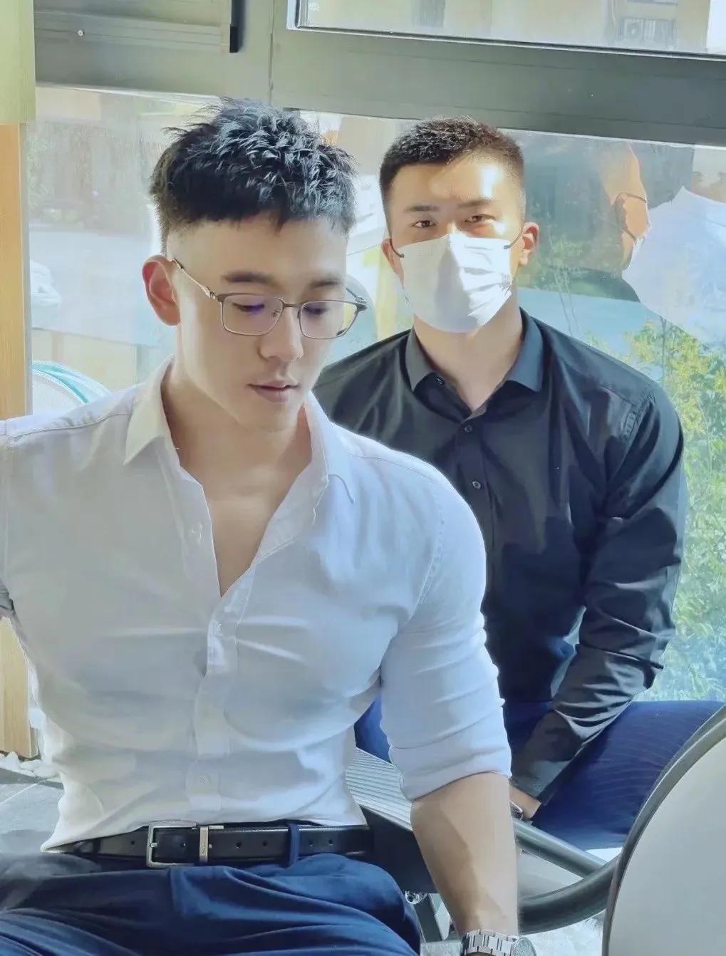 提升颜值的除了美颜还有口罩：我们的防疫必需品 - 51虹马