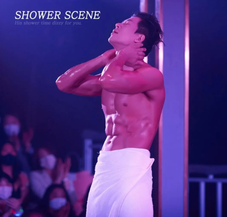 肌肉男舞台秀被指抄袭,网友急喊话别去申遗…… - 51虹马 肌肉男舞台秀被指抄袭,网友急喊话别去申遗…… - 51虹马