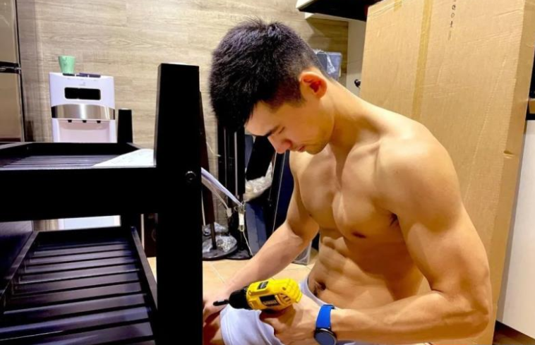 卫生间堵了,请来的修理工全身被弄湿,咋办? - 51虹马 卫生间堵了,请来的修理工全身被弄湿,咋办? - 51虹马