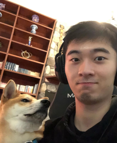 英雄联盟电竞选手 Biofrost 出柜：「电竞产业应该要有更大的包容性。」 - 51虹马