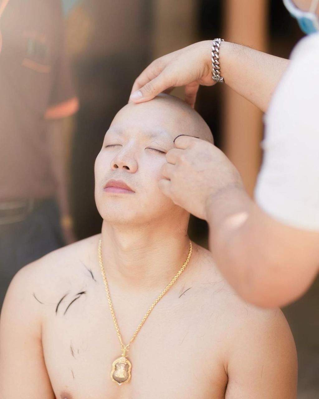 浓颜系男孩! 有面包魂的独立歌手:Mos - 51虹马 浓颜系男孩! 有面包魂的独立歌手:Mos - 51虹马