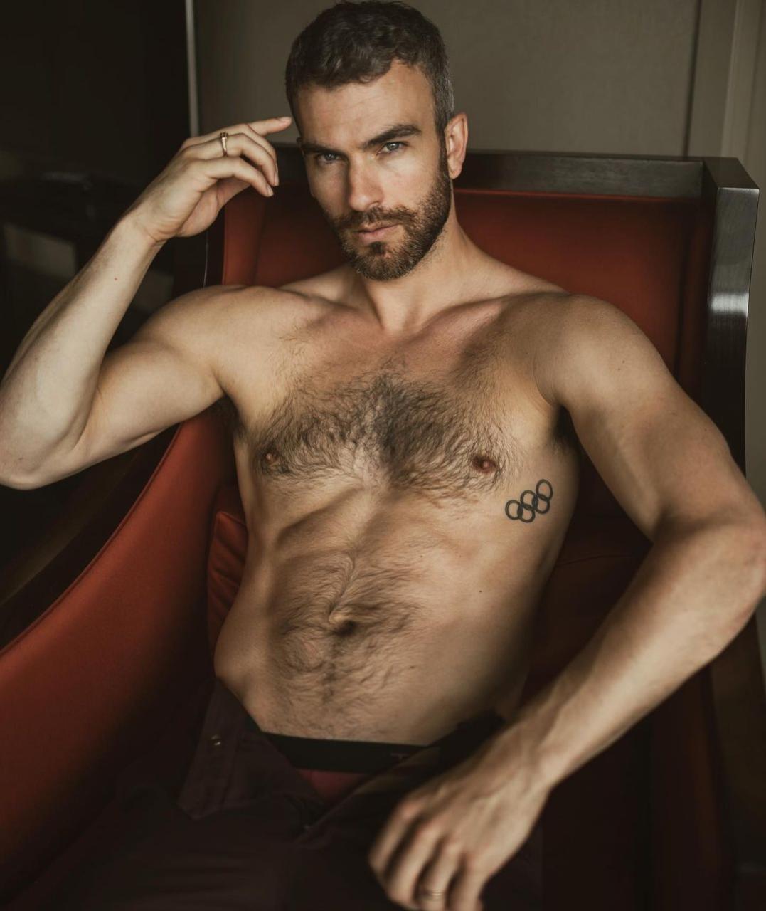 冬奥史上首位夺金的出柜运动员:「我是花式滑冰选手,但也刚好是个男同志。」 - 51虹马 冬奥史上首位夺金的出柜运动员:「我是花式滑冰选手,但也刚好是个男同志。」 - 51虹马