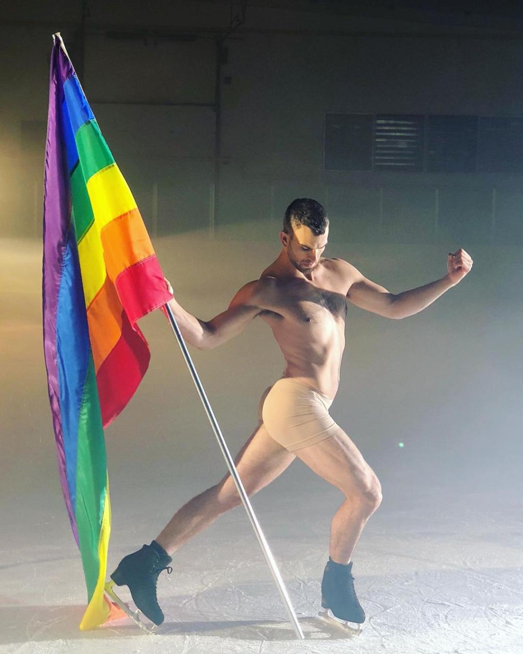 冬奥史上首位夺金的出柜运动员:「我是花式滑冰选手,但也刚好是个男同志。」 - 51虹马 冬奥史上首位夺金的出柜运动员:「我是花式滑冰选手,但也刚好是个男同志。」 - 51虹马