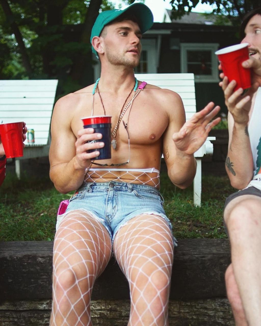 理工科辣肌! 史上最帅同志工程师:Keegan Whicker - 51虹马 理工科辣肌! 史上最帅同志工程师:Keegan Whicker - 51虹马