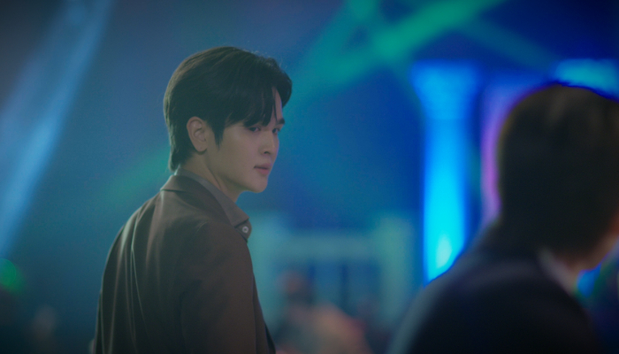 大尺度黑道 BL 泰剧《不小心变成黑帮老大的男人》皮鞭、蜡烛样样来! - 51虹马 大尺度黑道 BL 泰剧《不小心变成黑帮老大的男人》皮鞭、蜡烛样样来! - 51虹马