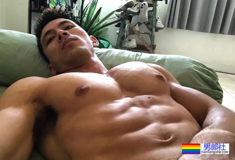 健身模特不仅身材火热 - 51虹马