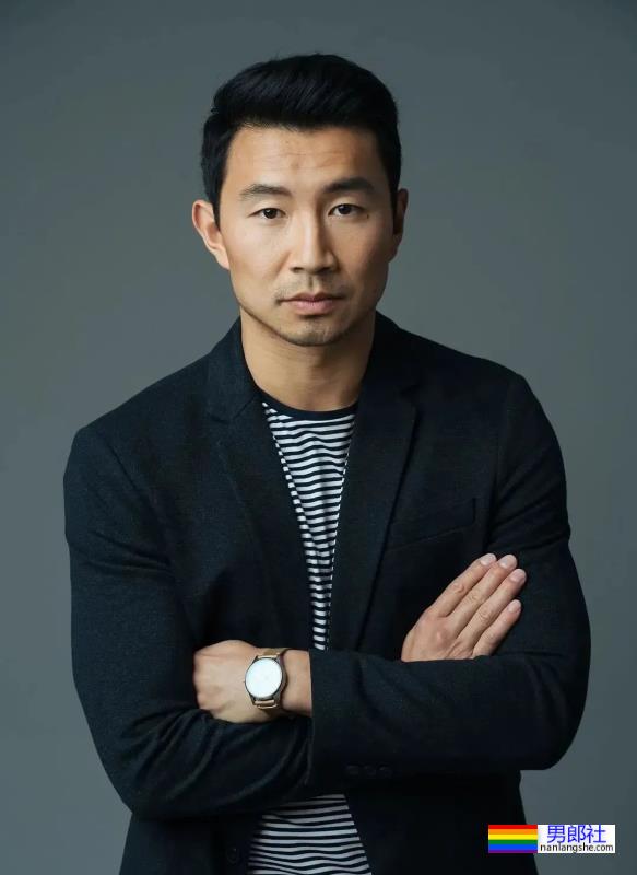 CK找了个东北中年大叔当男模，新拍的内裤写真引热议 - 51虹马