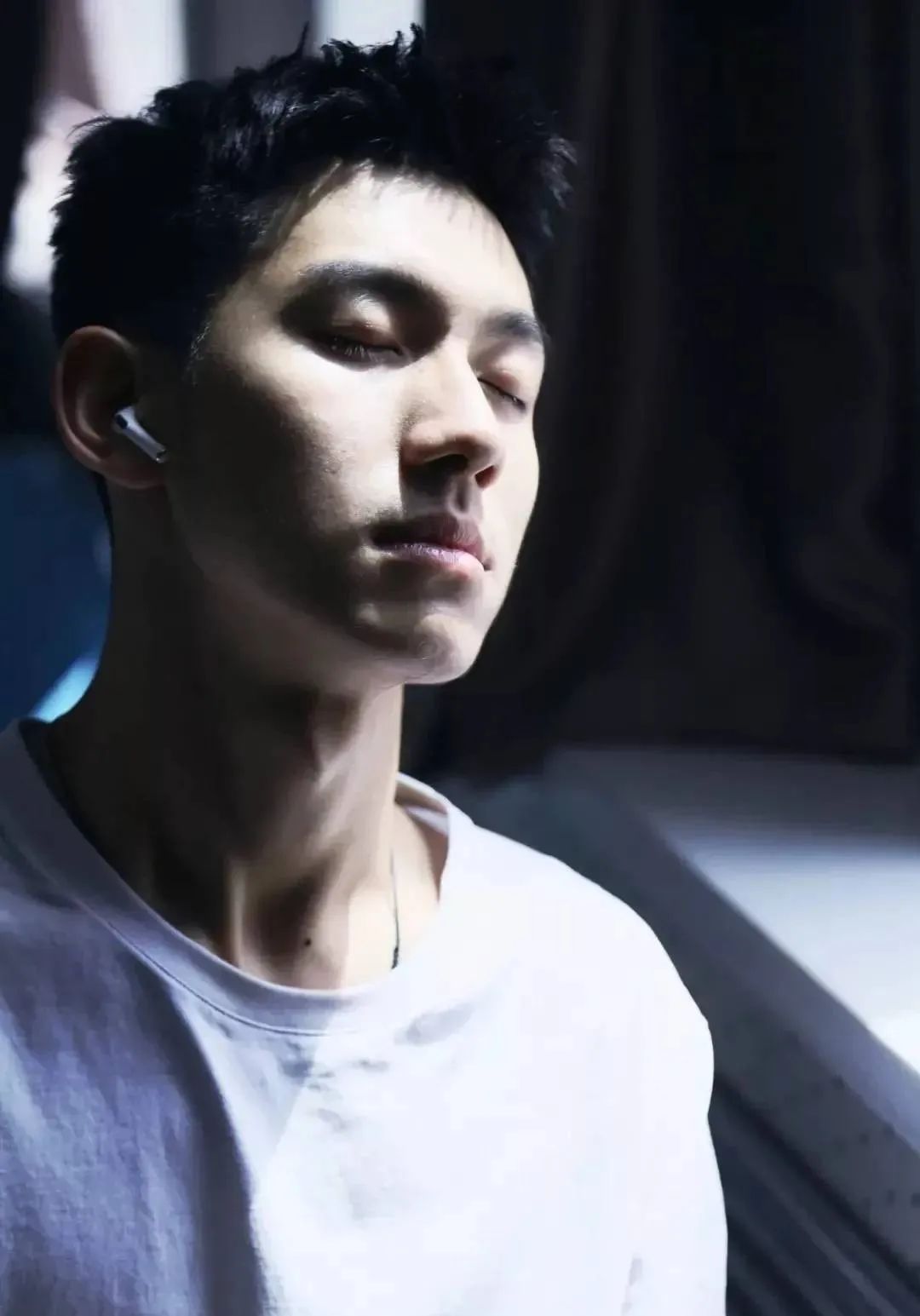 新疆师范大学02年的校草级帅哥！ - 51虹马