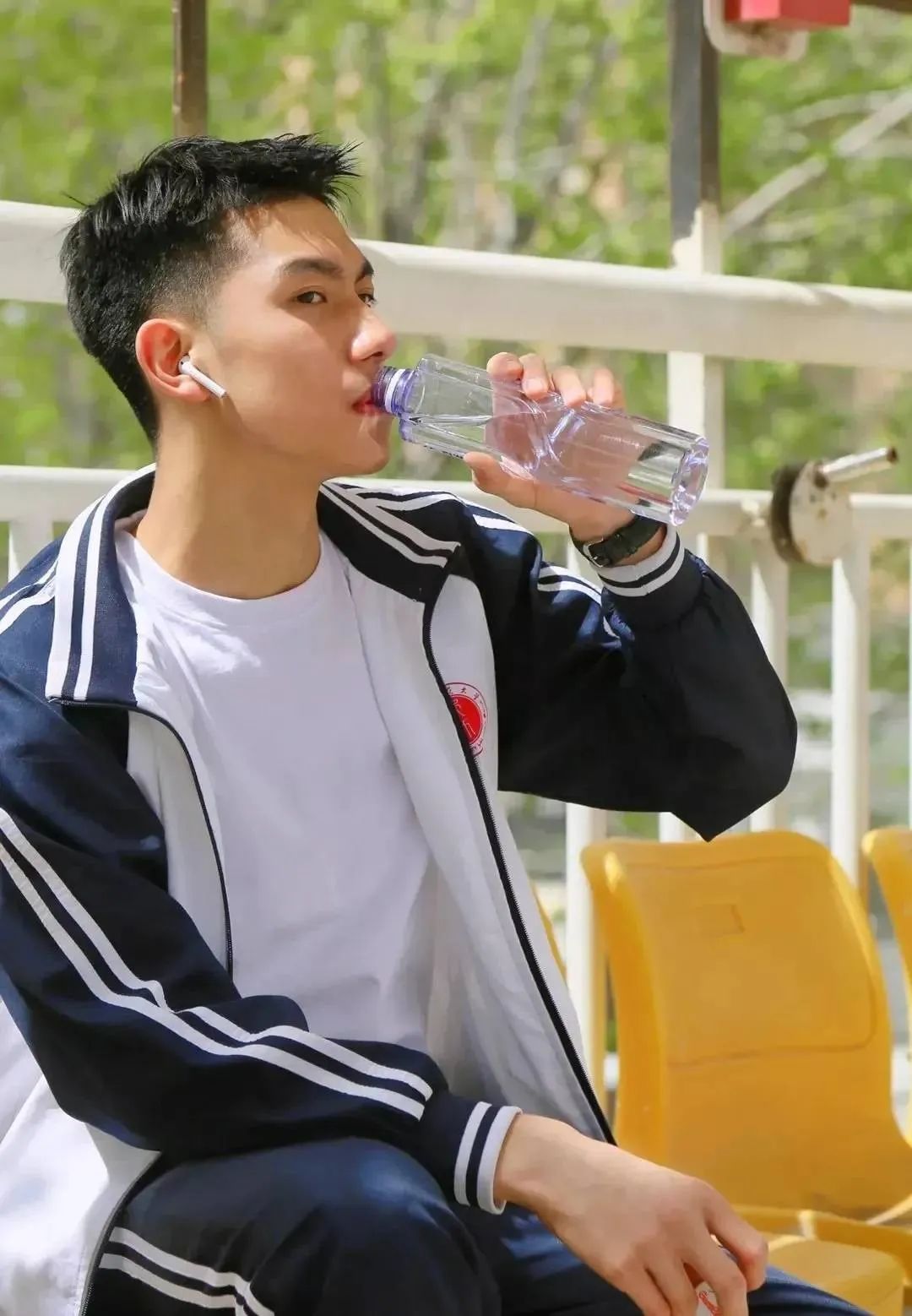 新疆师范大学02年的校草级帅哥！ - 51虹马