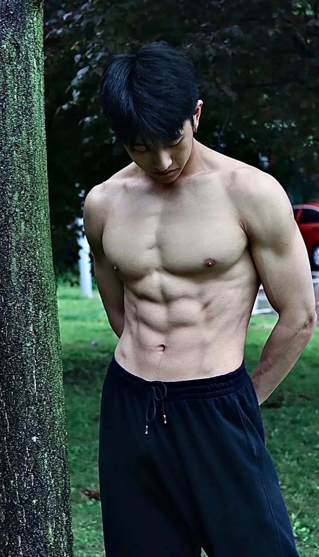 八块腹肌传媒学院健体生，这身材谁不喜欢 - 51虹马