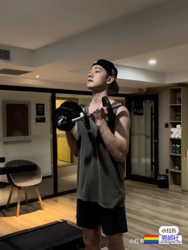 健身帅哥最帅-51虹马