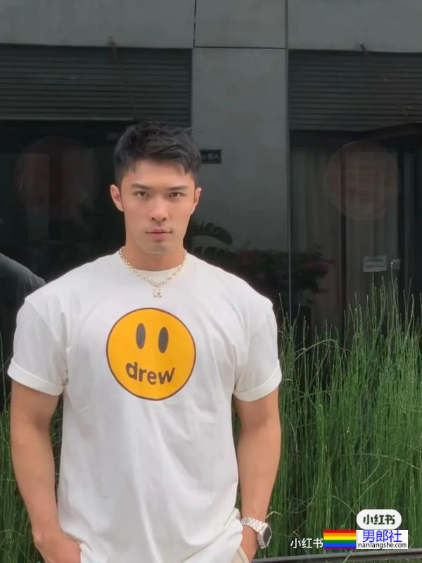 这样的公狗腰肌肉Boy，你爱吗？-51虹马