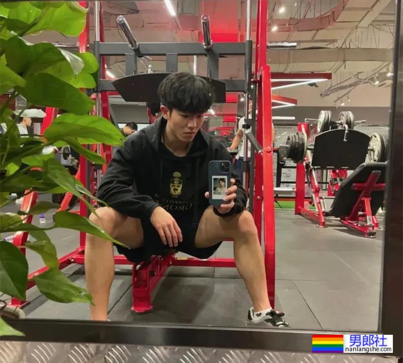 这个野生小哥哥火了！ - 51虹马