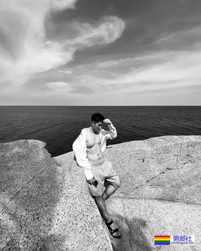 薄肌小哥哥，帅的惹人嫉妒 - 51虹马