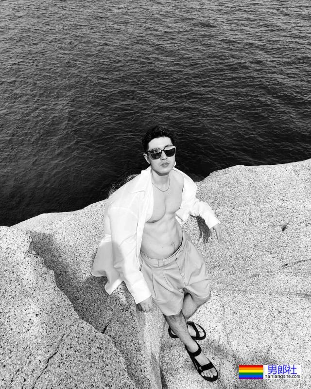 薄肌小哥哥，帅的惹人嫉妒 - 51虹马