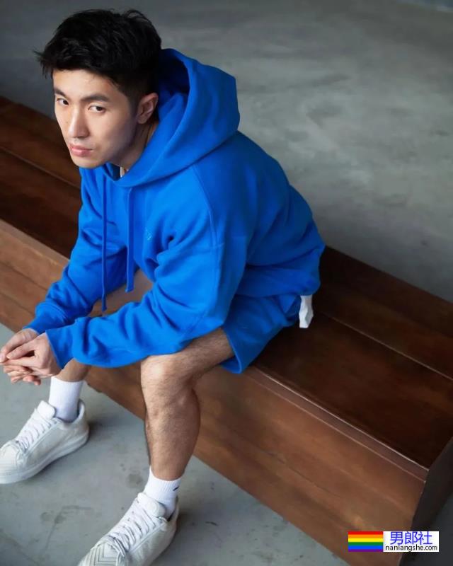 薄肌小哥哥，帅的惹人嫉妒 - 51虹马