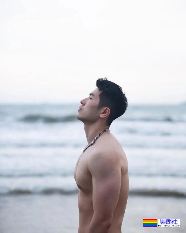 薄肌小哥哥，帅的惹人嫉妒 - 51虹马