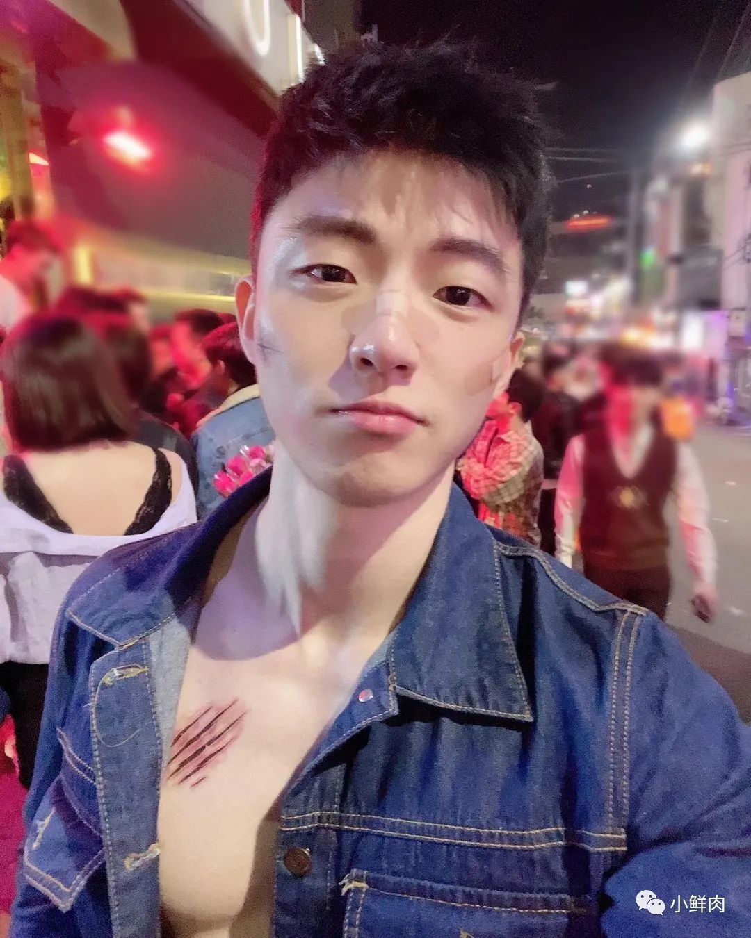 没想到他壮成这样了！童颜巨肌小哥最新写真来了！ - 51虹马