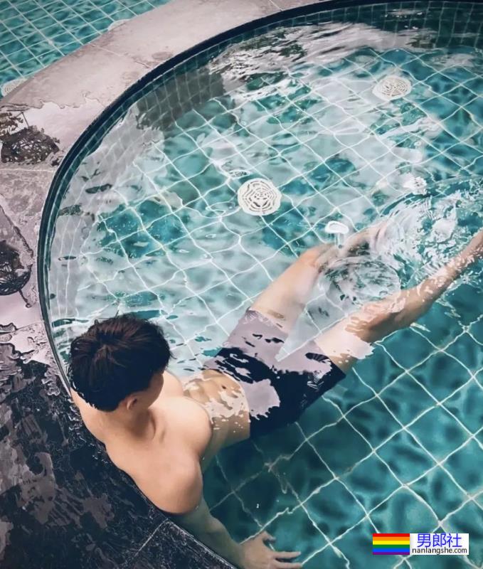 195CM沈阳小哥，身材太棒了 - 51虹马