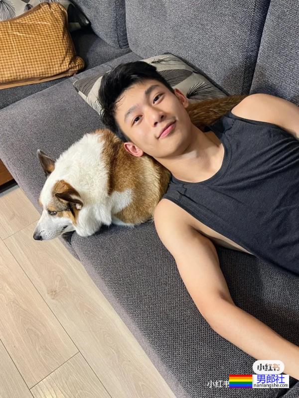 清新瑜伽男孩小哥哥 - 51虹马