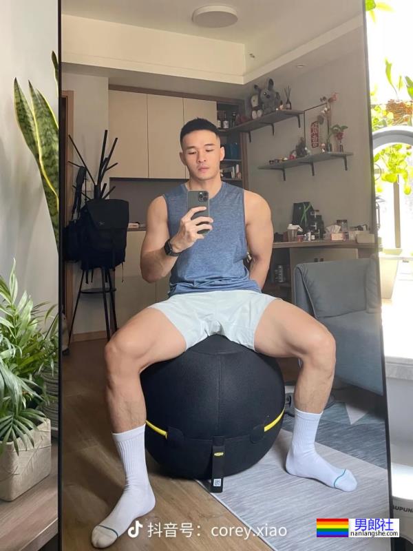 爷们健身男-51虹马