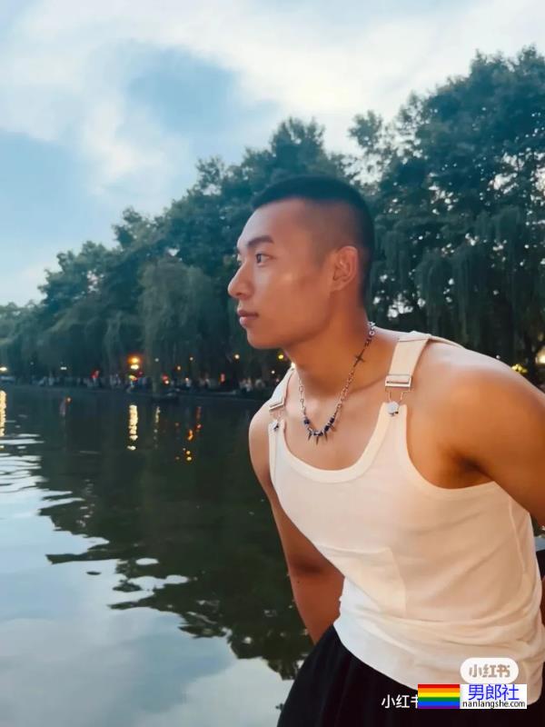 爷们健身男 - 51虹马