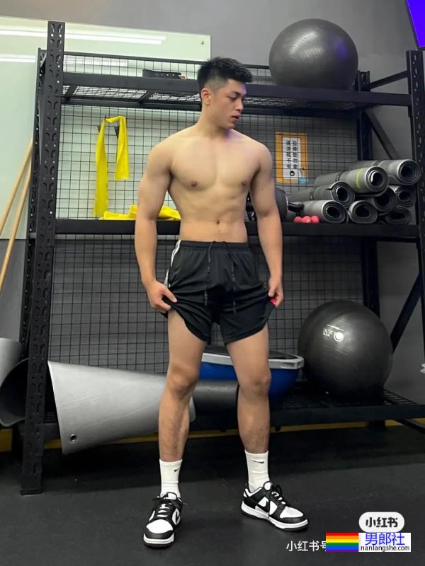 爷们健身男 - 51虹马