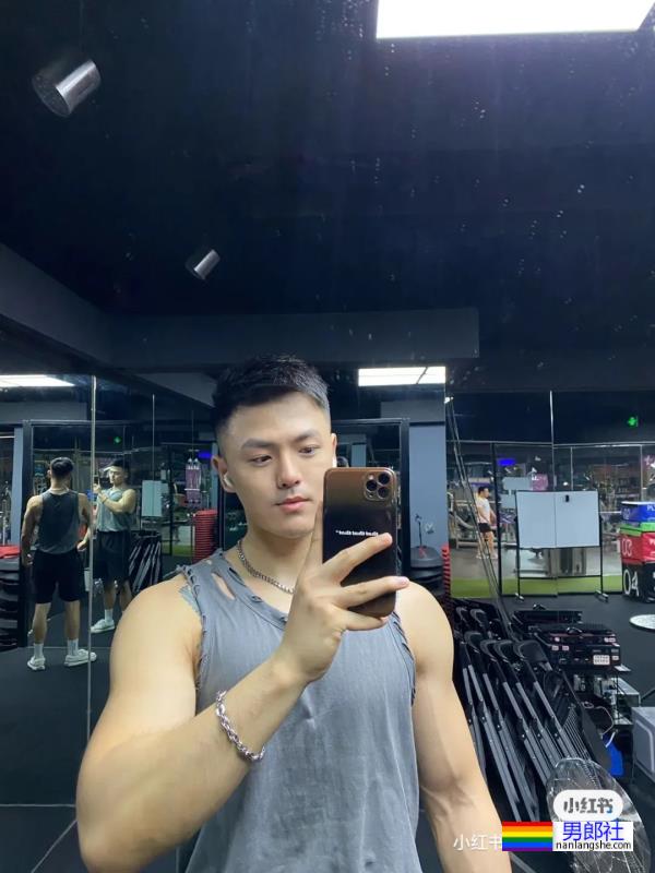 爷们健身男 - 51虹马