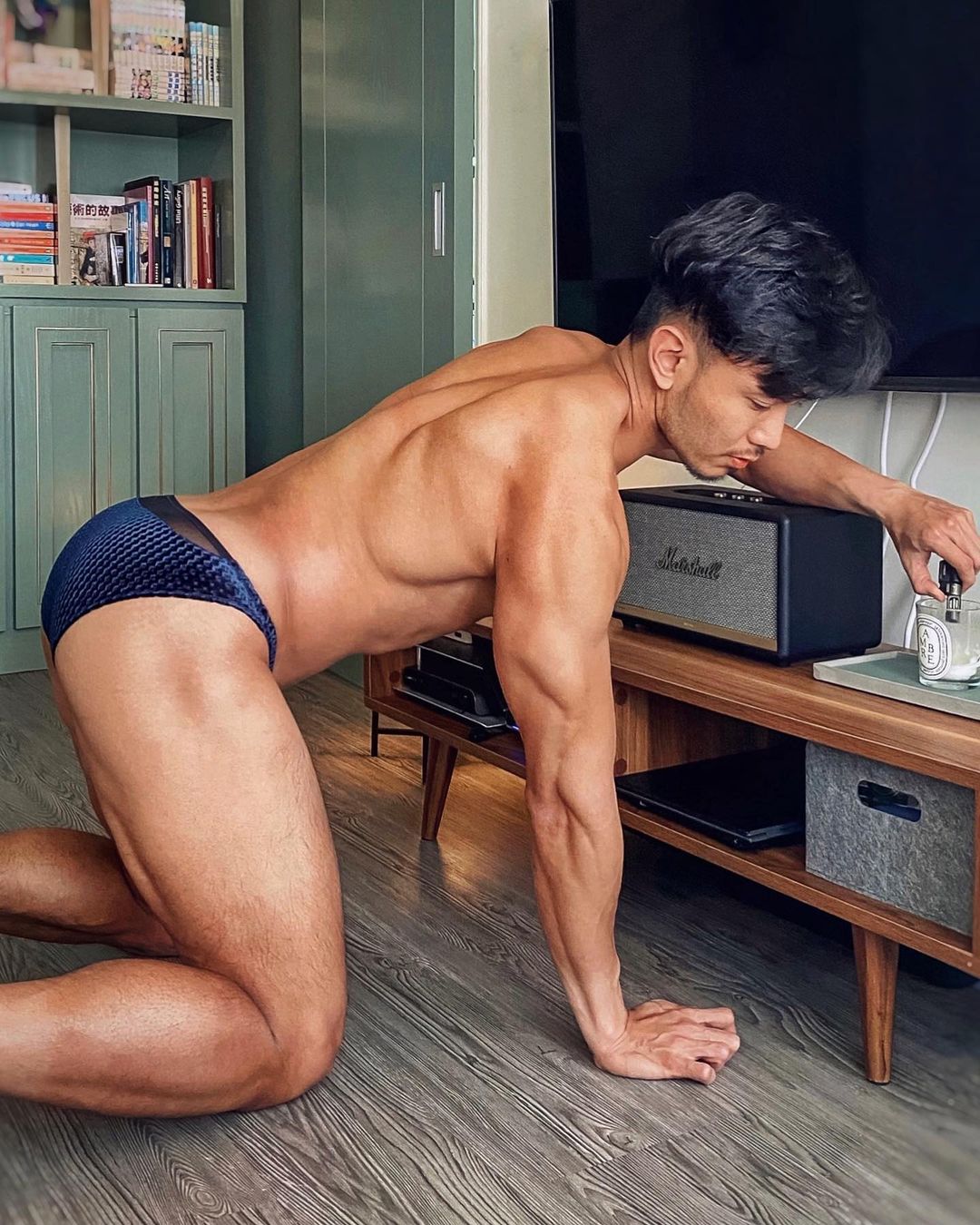 姿势一百分！热爱渔网装的辣个男人：freer - 51虹马