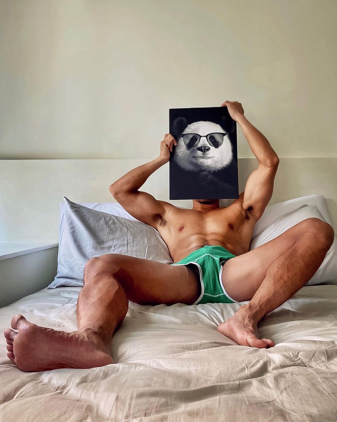 姿势一百分！热爱渔网装的辣个男人：freer - 51虹马