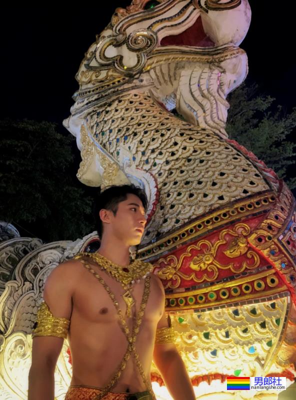 毛若懿最新硬照一览!如今网红帅哥都跑去西双版纳出片了? - 51虹马 毛若懿最新硬照一览!如今网红帅哥都跑去西双版纳出片了? - 51虹马