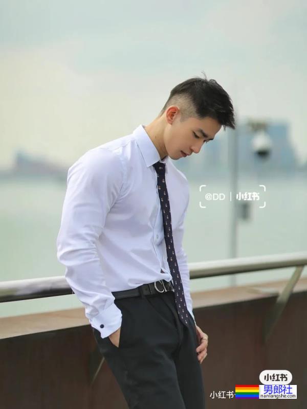 肌肉鲜肉 - 51虹马