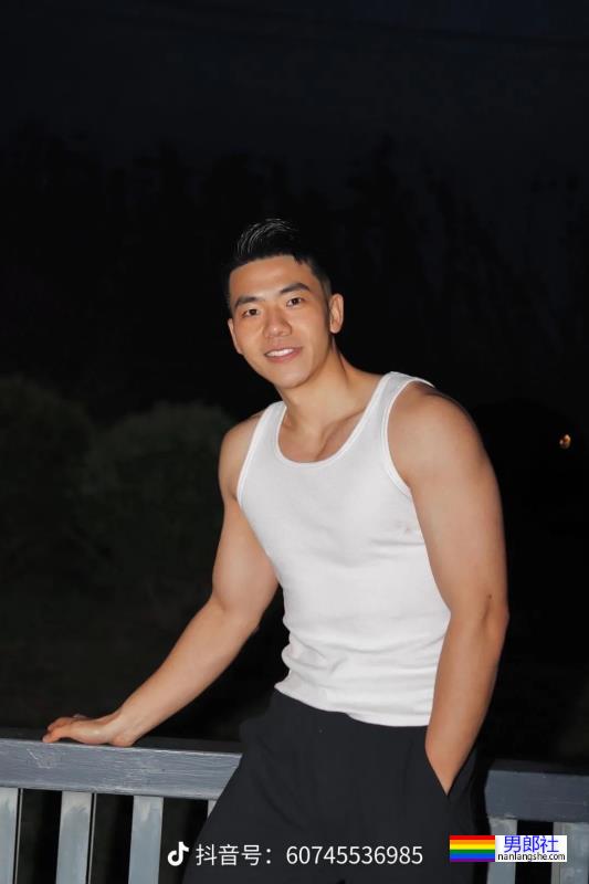 阳光鲜肉 - 51虹马