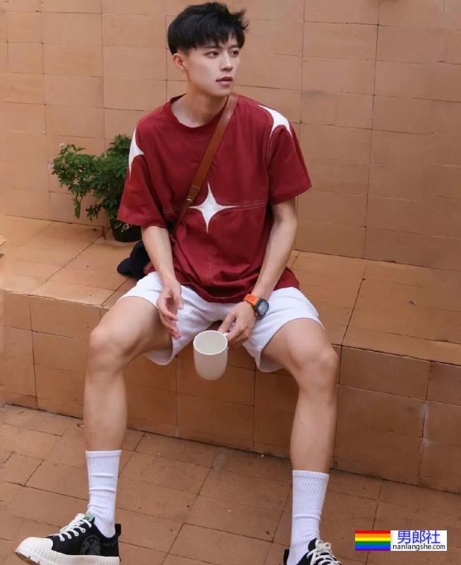 鲜肉弟弟，很清凉-51虹马