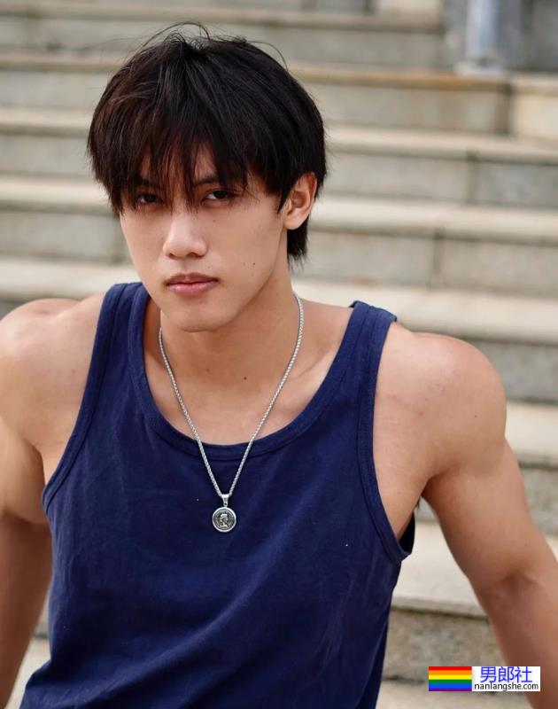 长腿薄肌小哥哥-51虹马