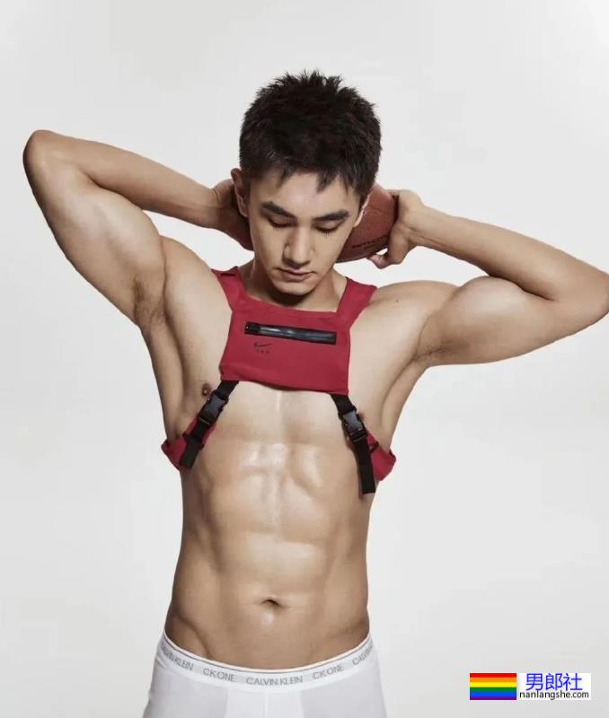 曾经星健身的“头牌”网红健身教练朱宦霖,如今变怎样了? - 51虹马 曾经星健身的“头牌”网红健身教练朱宦霖,如今变怎样了? - 51虹马