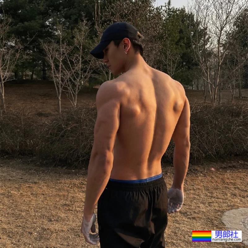 曾经星健身的“头牌”网红健身教练朱宦霖,如今变怎样了? - 51虹马 曾经星健身的“头牌”网红健身教练朱宦霖,如今变怎样了? - 51虹马