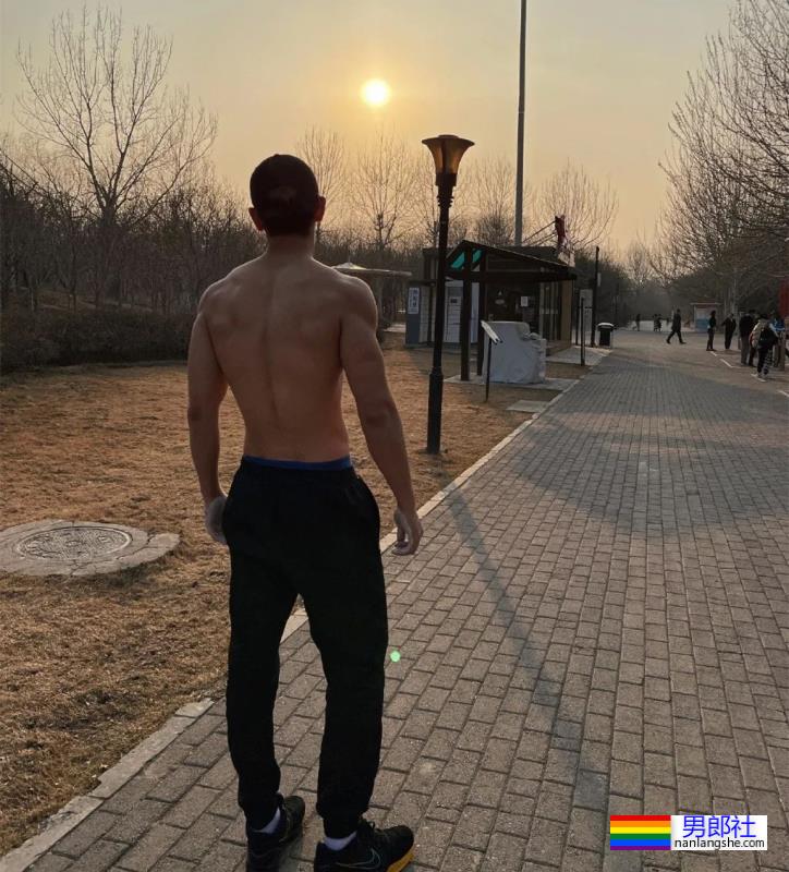 曾经星健身的“头牌”网红健身教练朱宦霖,如今变怎样了? - 51虹马 曾经星健身的“头牌”网红健身教练朱宦霖,如今变怎样了? - 51虹马