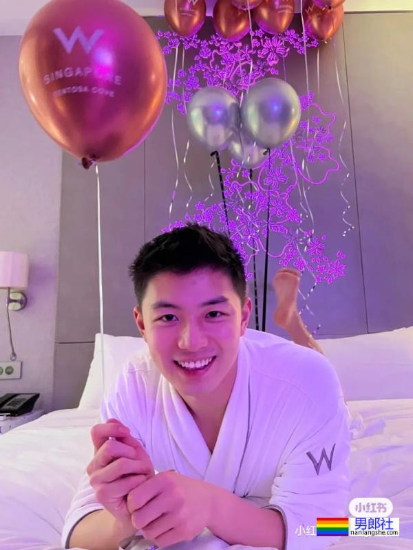 清新小哥哥 - 51虹马